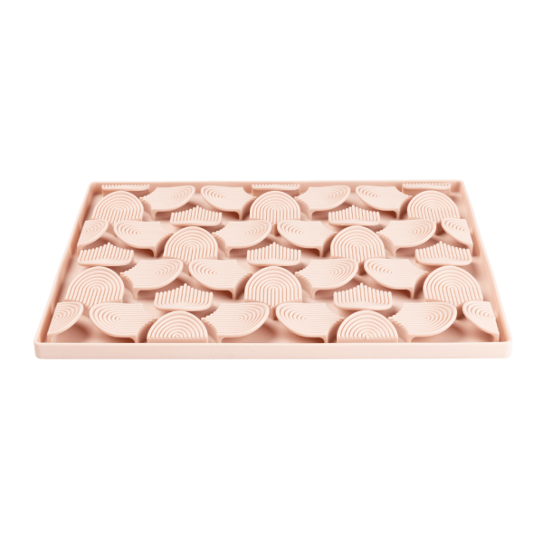 Hide & Treat Mat FuzzYard LIFE  - Soft Blush - vista 3
