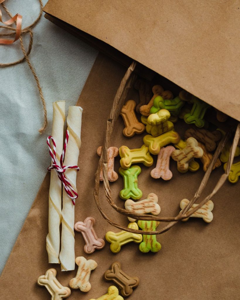 Premios y snacks escondidos para un juego de olfato casero